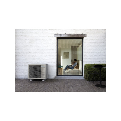 Daikin Set 4 Wandgeräte Stylish FTXA20CW + FTXA25CW + FTXA35CW + FTXA50CW + 4MXM80A9 Wifi