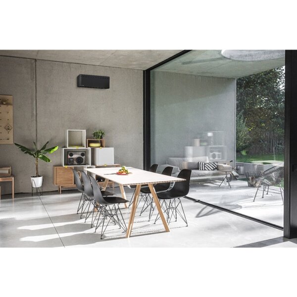 Daikin 4MWXM52A9 Multi+ Set 3 x WiFi Stylish Wandgeräte FTXA20CB + Warmwassertank 90L EKHWET90BV3