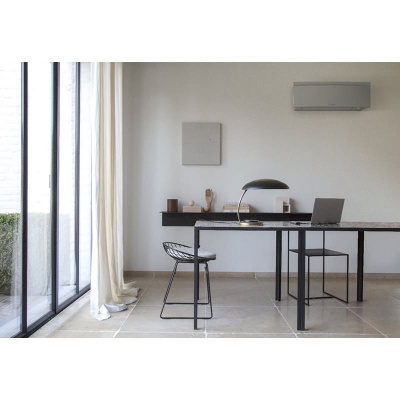 Daikin 4MWXM52A9 Multi+ Set 3 x Emura Wandgeräte WiFi FTXJ20AS  + Warmwassertank 120L EKHWET120BV3